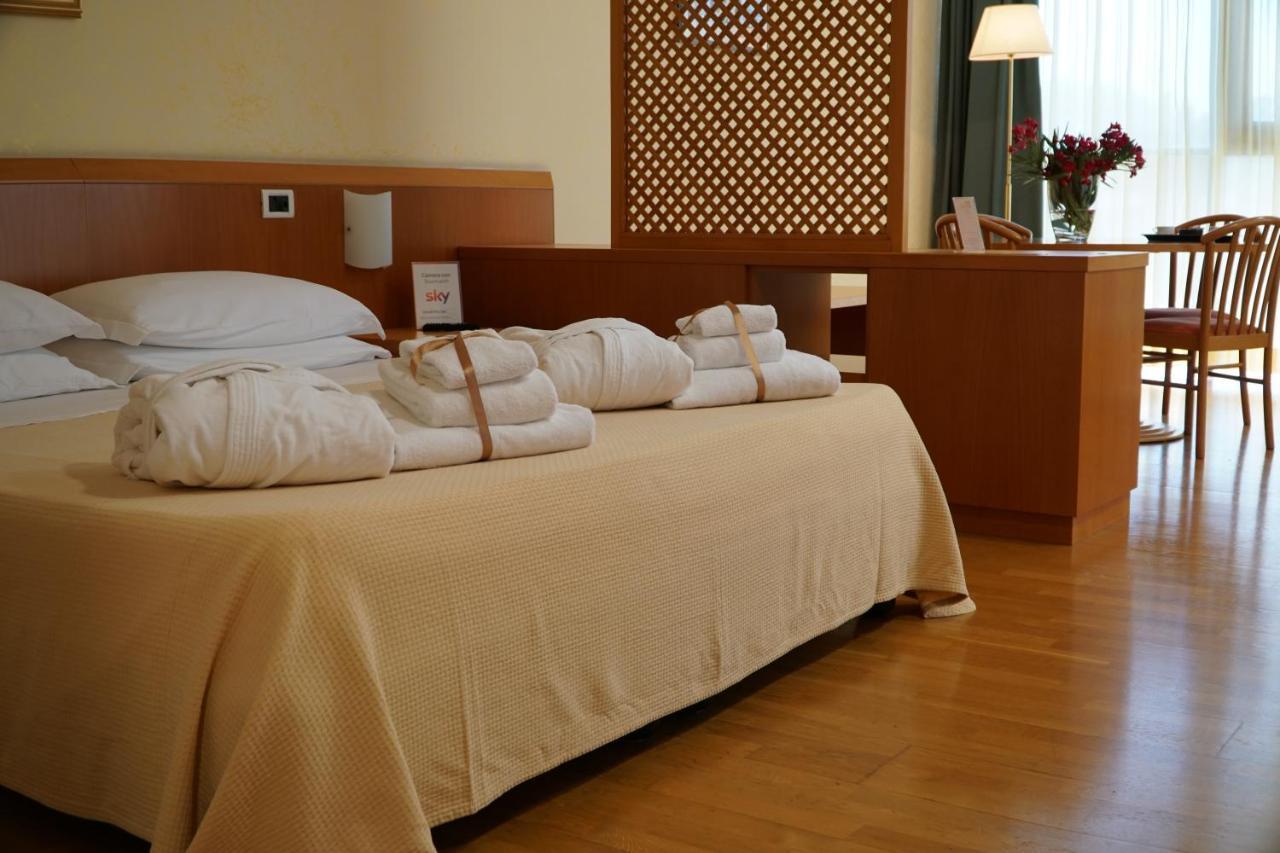Tursport Aparthotel Ταράντο Εξωτερικό φωτογραφία